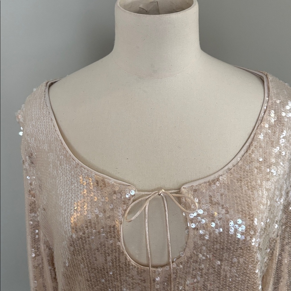 Women's Bell Long Sleeve Sequin Holiday Top SizeXL - Picture 4 of 12